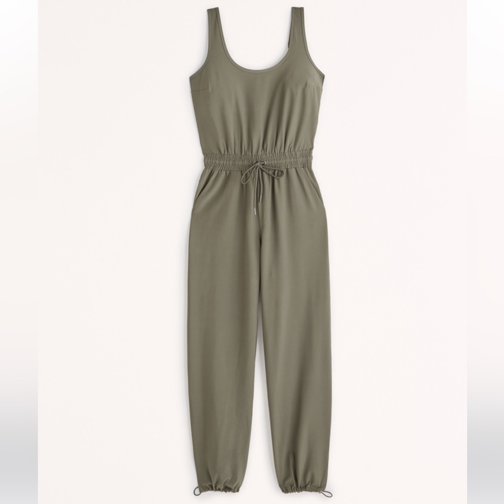 Abercrombie & Fitch Traveler Jumpsuit TALL